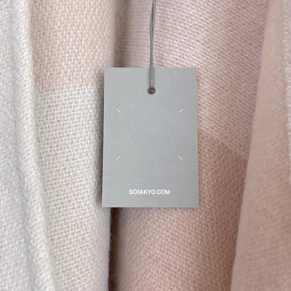 Soia & Kyo Yadira Woven Scarfigan Color Block One Size NWT - Picture 5 of 5